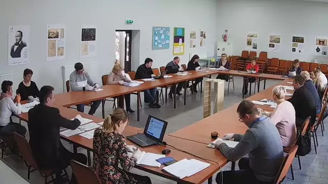 XX Sesja Rady Gminy w Parysowie z dnia 30.03.2020 r.